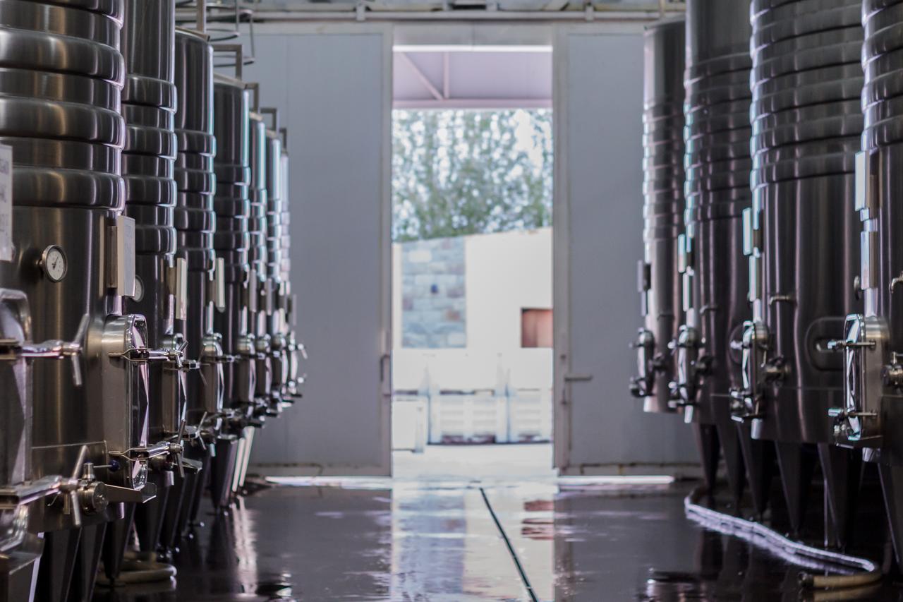 Marale Wines Hotel Boutique Вилья-Медия-Агуа Экстерьер фото